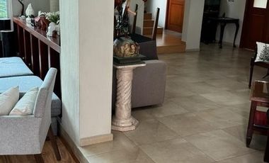 CASA EN VENTA EN CIUDAD  BUGAMBILIAS
