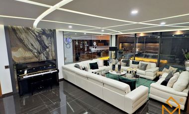 Casa en Venta en Parque Virreyes de lujo con alberca (Recorrido Virtual).