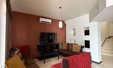 RENTA DE CASA AMUEBLADA EN VERANDAH
