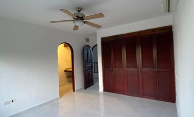 Casa en  RENYA Y VENTA