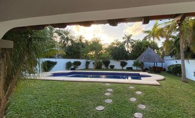 Casa en  RENYA Y VENTA