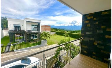 Venta casa finca de 2 niveles en unidad cerrada en Sopetran, Antioquia