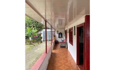 SE VENDE FINCA POR EL ALTO DEL NUDO