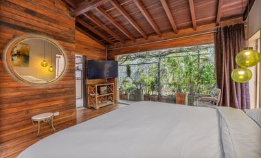 Renta casa amoblada en Alto de Las Palmas con diseño artistico