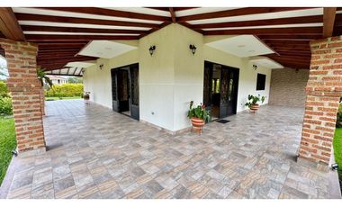 Finca nueva en venta / permuta en parcelación - Santa Elena El Cerrito