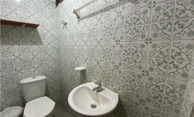 SE ARRIENDA OFICINA EN EL CENTRO HISTÓRICO, SANTA MARTA