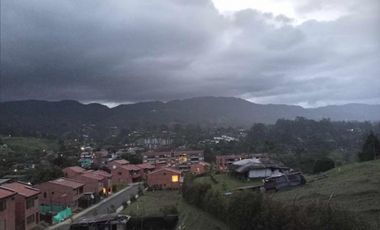 Lote en Unidad Cerrada El Retiro