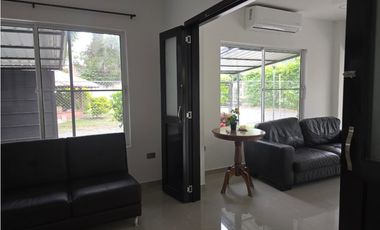 VENDO CASA DE UNA PLANTA EN ZONA URBANA.  ANDALUCIA  WJ