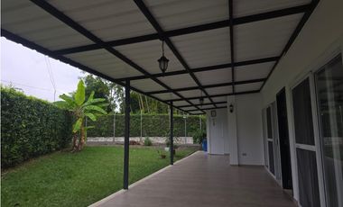 VENDO CASA DE UNA PLANTA EN ZONA URBANA.  ANDALUCIA  WJ