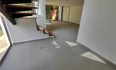 Hermosa Casa Envig El Atravesado 400m2 💰2350 Mill