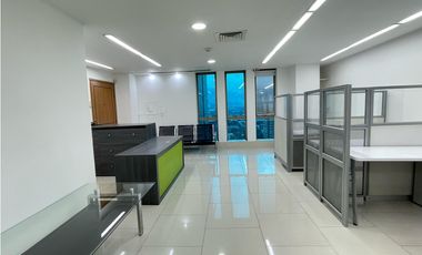 Oficina en Arriendo Milla de Oro Medellín