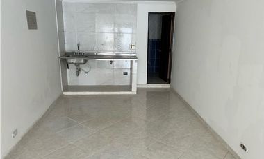 Arriendo local comercial en La América