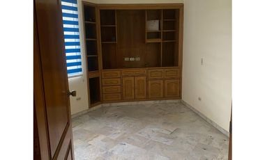 APARTAMENTO AVENIDA LA TOMA