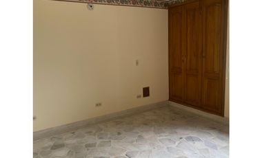 APARTAMENTO AVENIDA LA TOMA