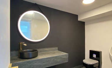 LOCAL COMERCIAL CON OFICINA EN RENTA 740 m2