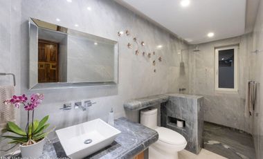 Casa Adan