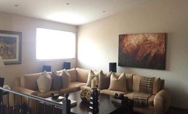 Muy buena casa en Lomas Altas