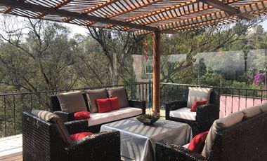 Muy buena casa en Lomas Altas