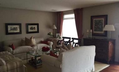 Muy buena casa en Lomas Altas