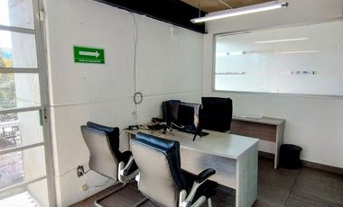En venta edificio de oficinas en Tlalnepantla.