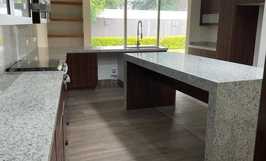 En venta casa en San Jerónimo Aculco.