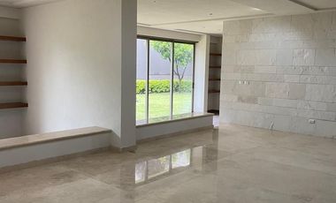 En venta casa en San Jerónimo Aculco.
