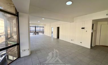 Oficina en Arriendo en COD38510 Oficina con Excelente Ubicación y Gran Visibilidad en Centro de Temuco