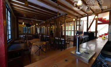 Sitio en Venta en Huerfanos, Amunategui/ SE VENDE EXCELENTE local comercial, restaurant con patentes y equipamiento, Negocio totalmente activo
