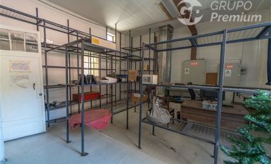 Sitio en Venta en Huerfanos, Amunategui/ SE VENDE EXCELENTE local comercial, restaurant con patentes y equipamiento, Negocio totalmente activo