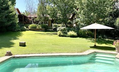 Casa en Venta en Camino el Mirador / Av Alto Nogales