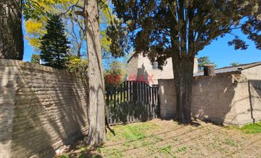 Casaquinta 3 amb Venta La Reja lote 1800m2, pileta