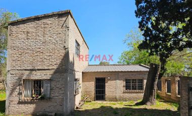 Casaquinta 3 amb Venta La Reja lote 1800m2, pileta