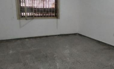 Alquiler Casa 3 dormitorios patio garage en Guemes $910.000 finales.