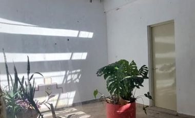 Alquiler Casa 3 dormitorios patio garage en Guemes $910.000 finales.