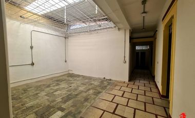 Casa-local en Arriendo Ubicado en Medellín Codigo 5924