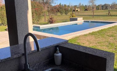 Importante propiedad en la carolina golf country