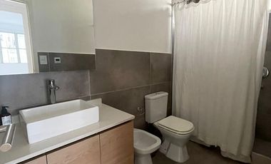 Departamento Duplex de Estilo Antiguo Totalmente reciclado a nuevo 2 dormitorios