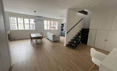 Departamento Duplex de Estilo Antiguo Totalmente reciclado a nuevo 2 dormitorios