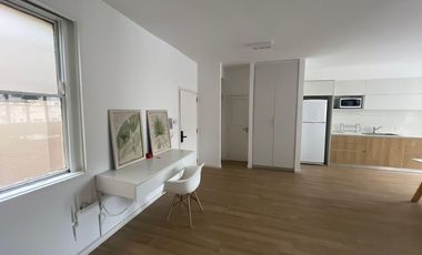 Departamento Duplex de Estilo Antiguo Totalmente reciclado a nuevo 2 dormitorios