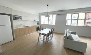 Departamento Duplex de Estilo Antiguo Totalmente reciclado a nuevo 2 dormitorios