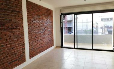 Local en renta en Av. Prolongación El Jacal en planta alta