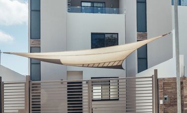 Townhouse en Venta en Bali Residencial, Playa del Carmen.