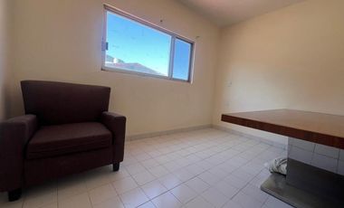 CASA EN RENTA EN FRACCIONAMIENTO COLINAS DEL SUR