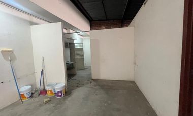 CASA EN RENTA EN FRACCIONAMIENTO COLINAS DEL SUR