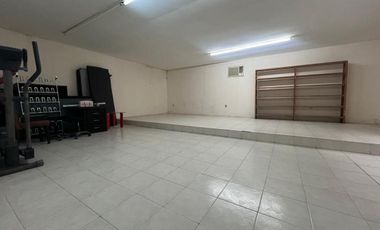 CASA EN RENTA EN FRACCIONAMIENTO COLINAS DEL SUR