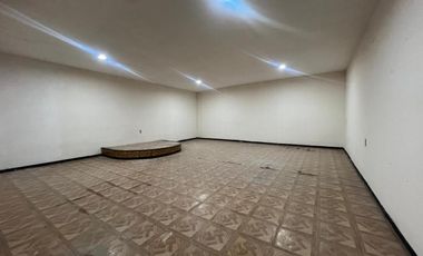 CASA EN RENTA EN FRACCIONAMIENTO COLINAS DEL SUR