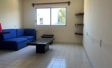CASA EN RENTA EN FRACCIONAMIENTO COLINAS DEL SUR