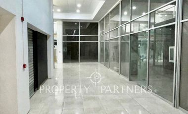 Excelente Local Comercial en San Miguel.