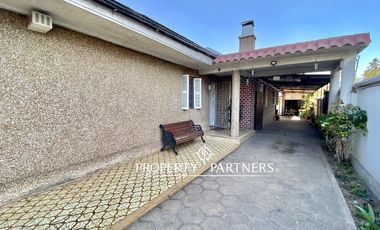 Gran casa, apta fines comerciales