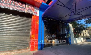 Gran terreno dos casas y dos locales comerciales